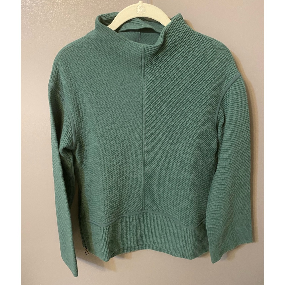 Lululemon on repeat mock next